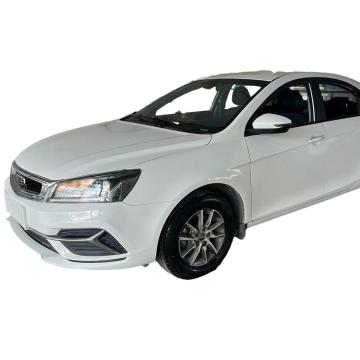 Hot Sale Chinese Used Geely Emgrand Luxury Sedan - Spacious 5-Seater Gasoline Car