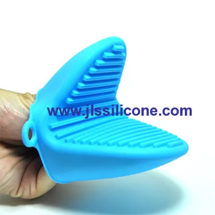 Brand New Silicone Oven Mitts 
