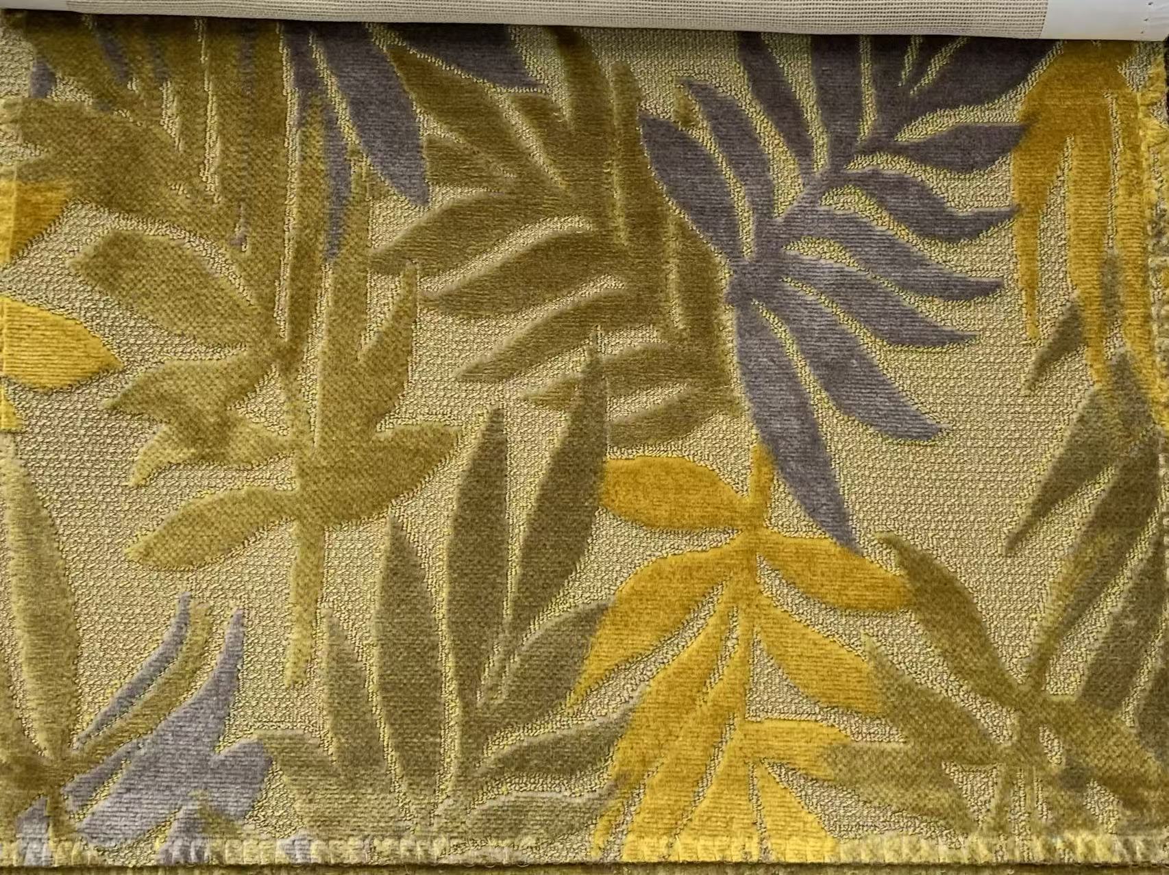 Cut pile fabric