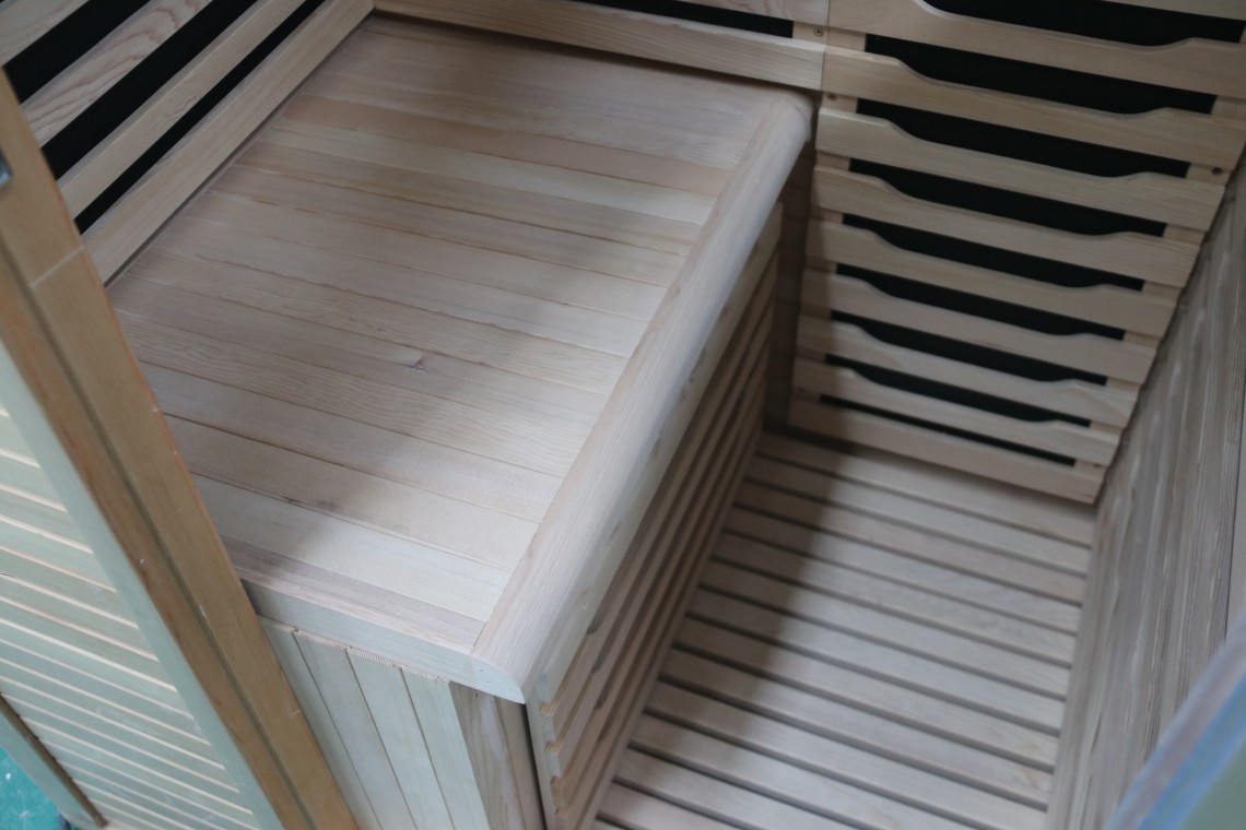 Canadian cedar Infrared sauna