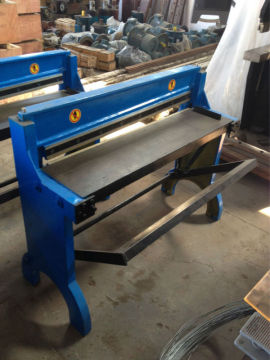 small and simple foot shearing machine