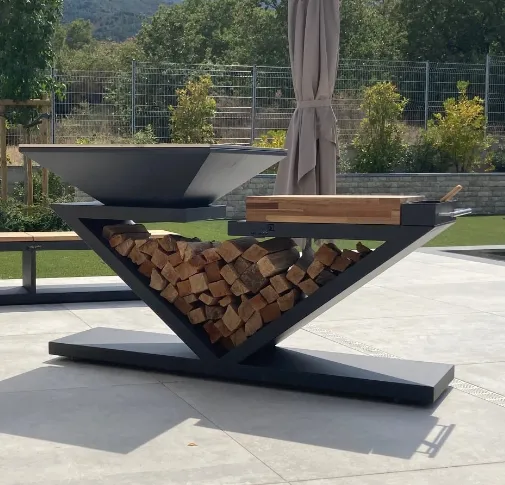 Portable Outdoor BBQ Grills, Corten Steel braziers, Fire Pits & Smokers for Garden Use