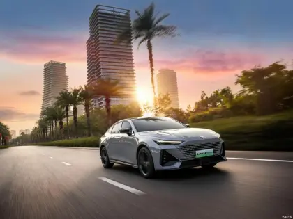 Changan Uni-V 2023 Passenger Car