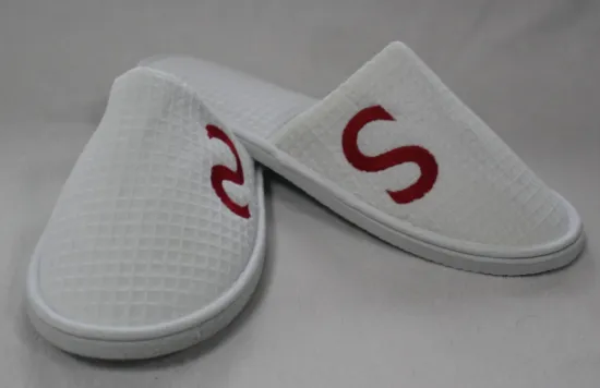 Customized soft sole indoor waffle slippers