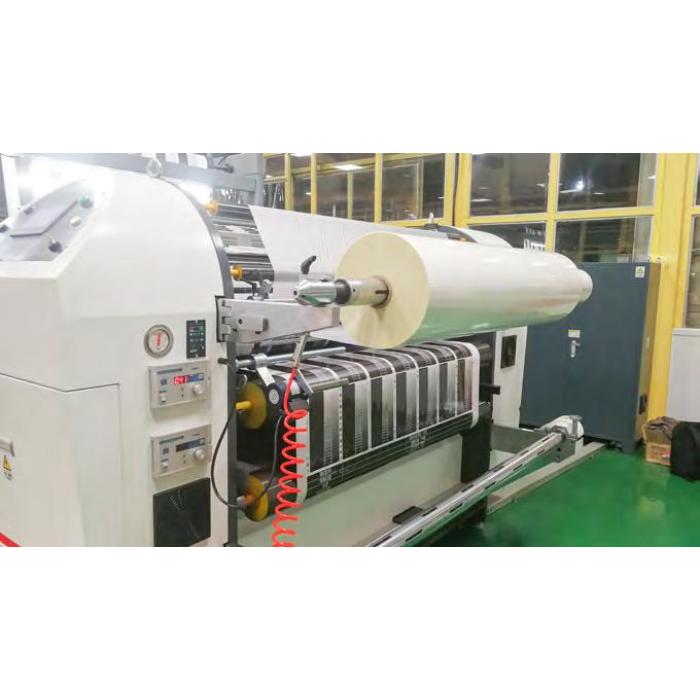 Автоскоростная высокоскоростная встроенная тепловая ламинирующая машина