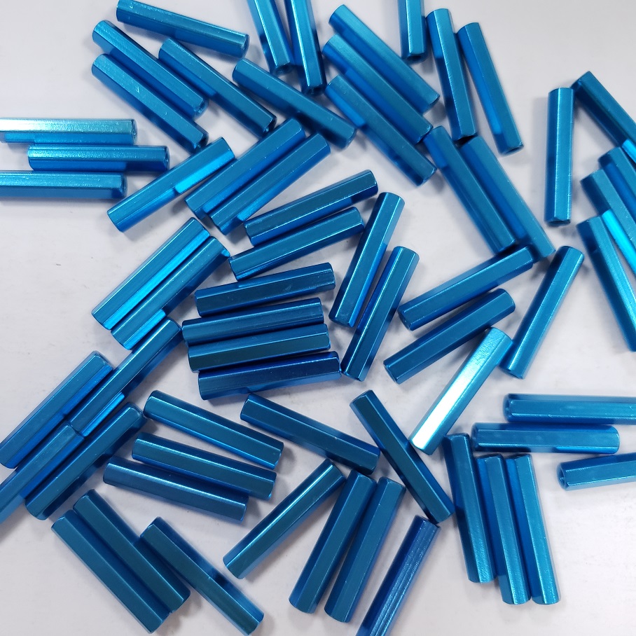 Separadores redondos de aluminio de superficie colorida