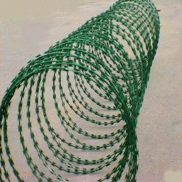 BTO-10 galvanized Concertina razor wire