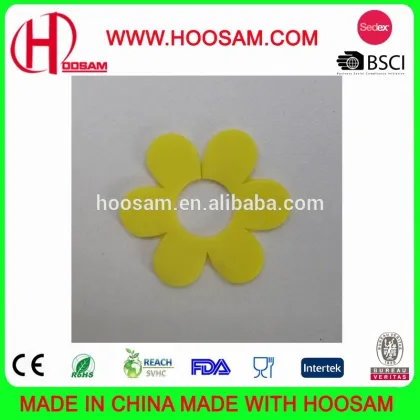 Flat Flower Shape Cheap Yellow Wine Marker in Party