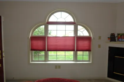 Cordless blackout cellular shades