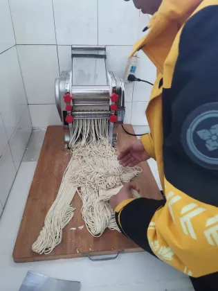 Household Noodles Making Machines Noodle Maker Automatic Home Automatic Pasta Maggi Noodles Machine Maker