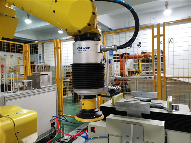Robotic grinding system robot