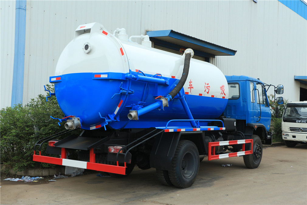 sewage suction truck 3