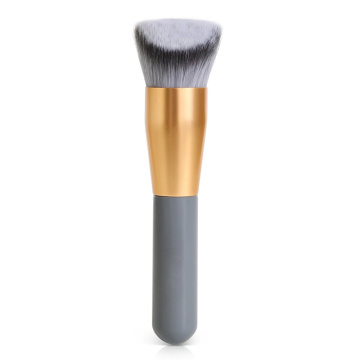 Foundation Brush with straight flat edges