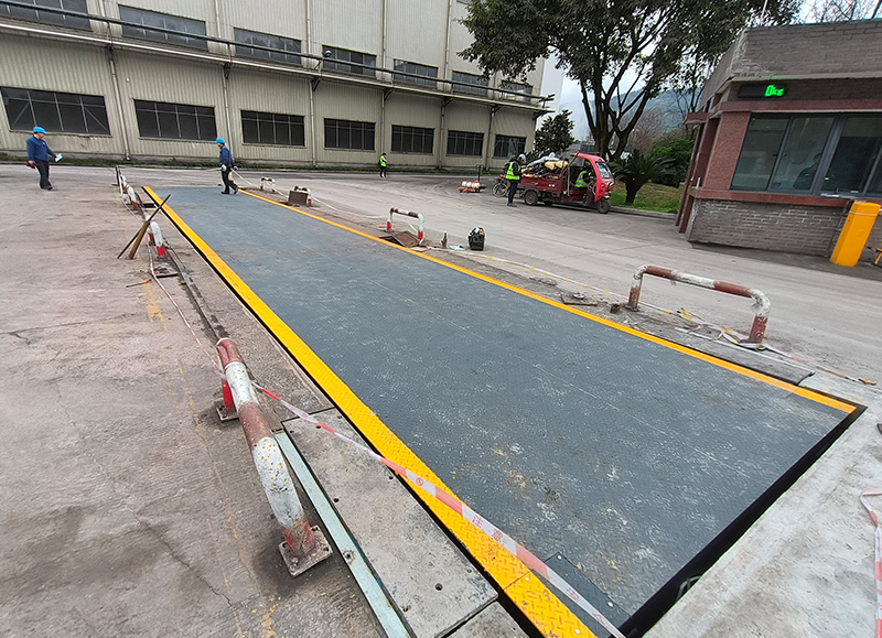weighbridge 60-ton capacity 3x100m