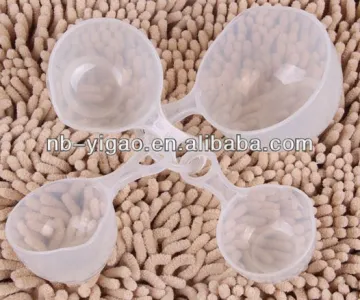 100800 Plastic measuring cup set
