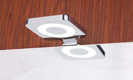 Luz LED de estilo cuadrado en el baño