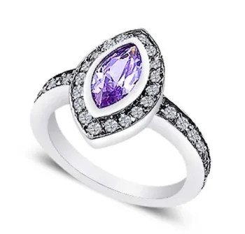asscher cut engagement rings with gemstone