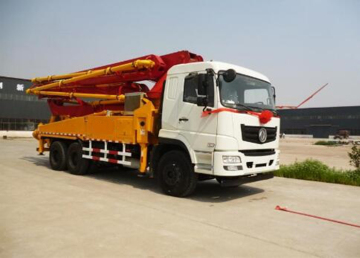 Camión bomba de hormigón Dongfeng DF42M