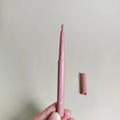 Vegan Plumping Lip Liner - Custom Sting Instant Plump Extreme Lip Liner