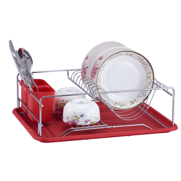 Dish drainer for drying dishes