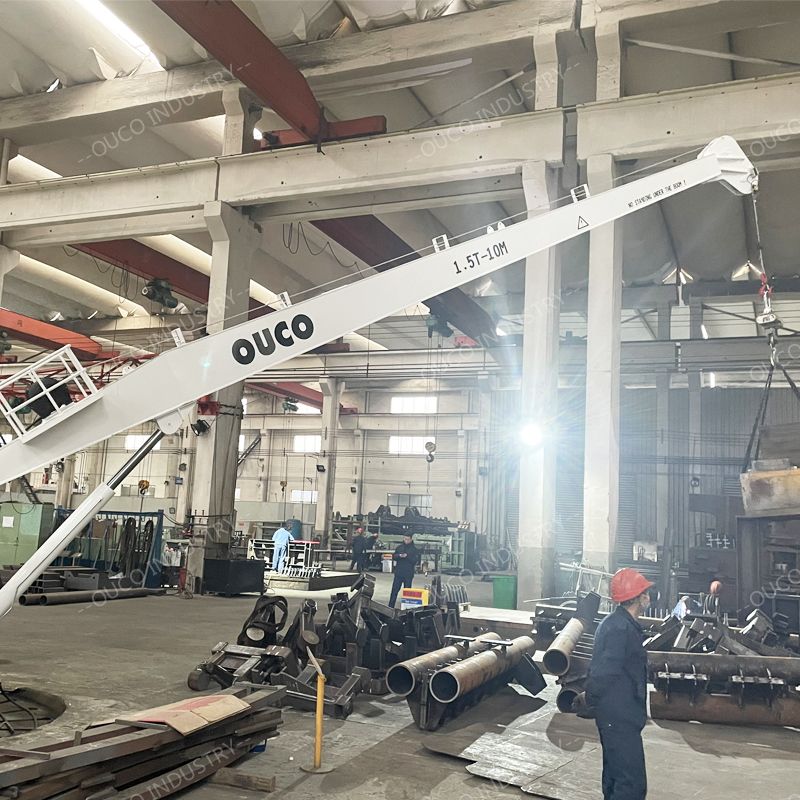 Construit pour durer: les grues marines d'Ouco avec des plaques d'acier à haute résistance