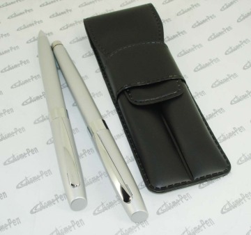 Stationery Set Metal Ballpoint Pen and Roller Pen Set with Pouch and gifts box Packing Retail shop design Office supplier