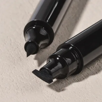 Waterproof High Pigment Slim Eyeliner Stamp with Wing Tip