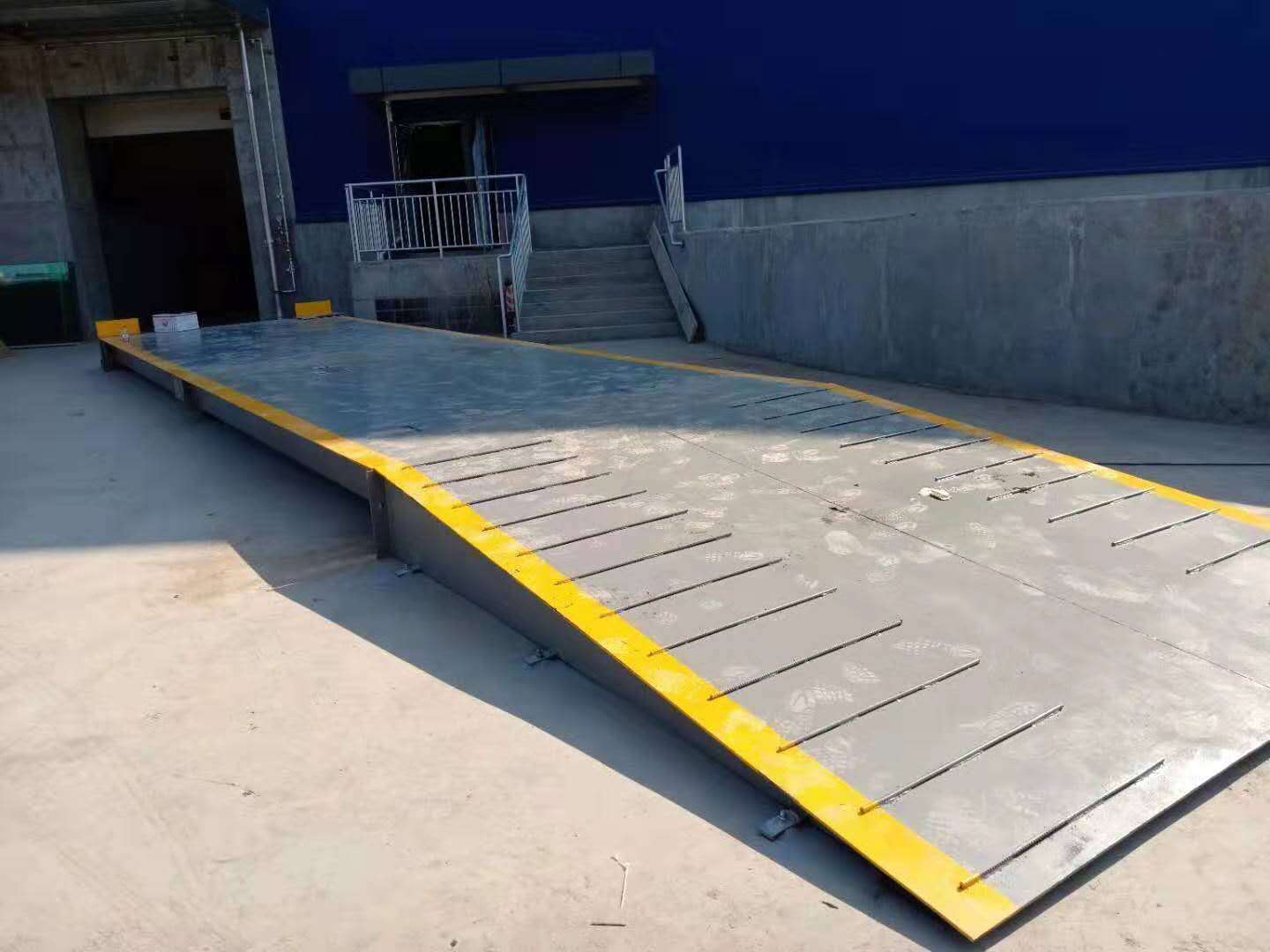 Steel Foundation Truck Scales1
