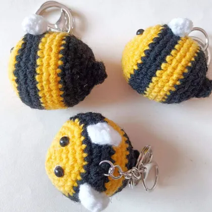 Cotton Little Bee Crochet Keychain Handmade Amigurumi