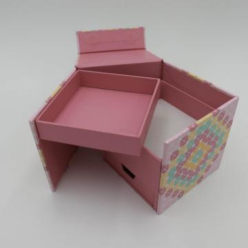 boîte de rangement en carton