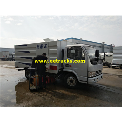 Dongfeng 5000 Liters Vacuum Sweeper Trucks