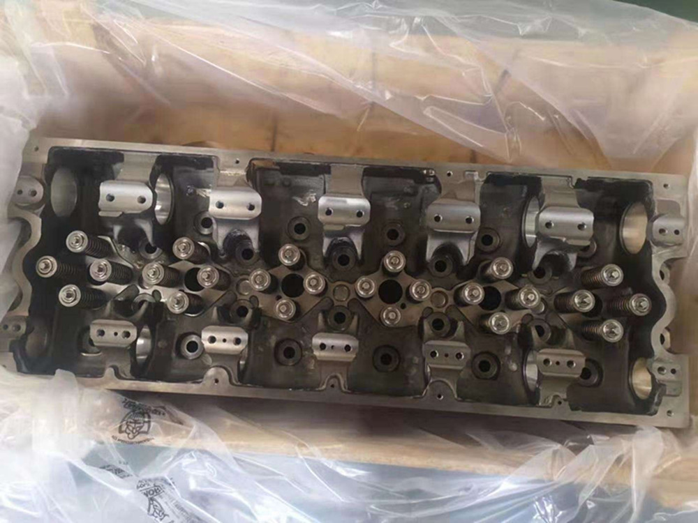 CUMMINS cylinder head 2864028d Jpg