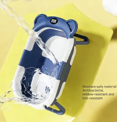 Innovative Tri-Fold Bathtub – Spaceman