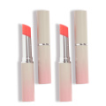 Color changing lipstick for lasting moisturizing