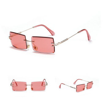 2020 Trending Metal Frame Rectangle Sunglasses