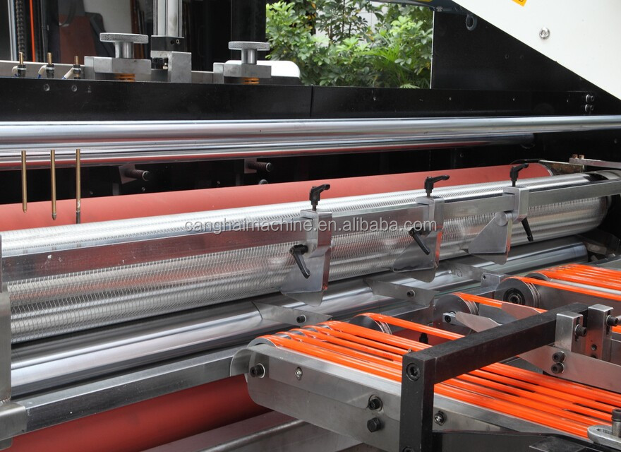 Semiautomatic paper flute laminating machine