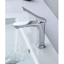 Robinet de lavabo de salle de bain monotrou chromé poli