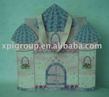 die cut house cute Christmas recyclable paper bags for children's gifts,clothes, toys and food