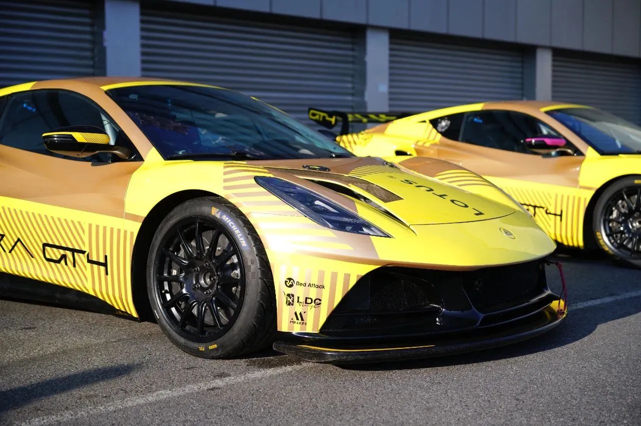 LOTUS Cup a11