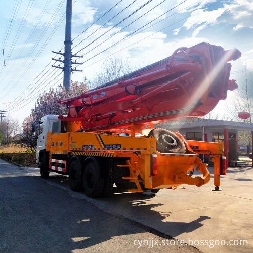 Dongfeng Chassis 42m Concrete Mixing Truck with Pump - National V Emission Standard