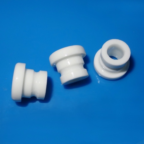 Rillierte Alumina -Keramik Ösen