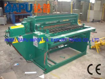 Chicken cages mesh welding machine price