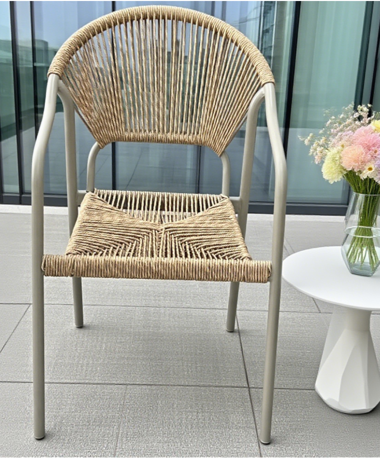Outdoor Woven Lounge Chair