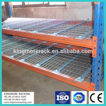 Wire deck for rack