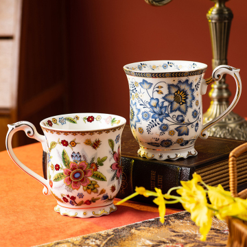 Großhandel französische Eleganz moderner Knochen China Tasse und florale Keramik Kaffeetasse