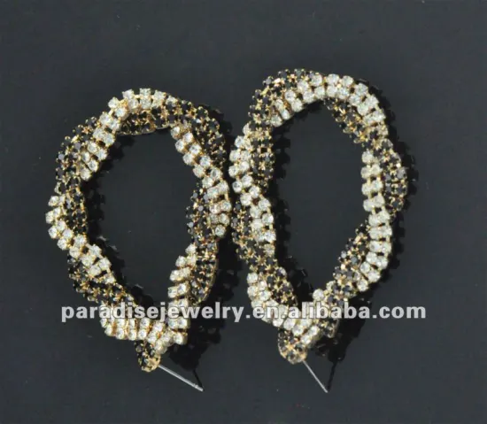 Modern design rhinestone dangle earring