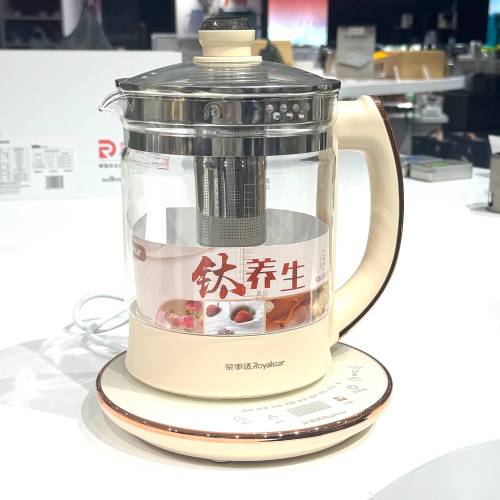 Чорна -белы гаршчок для здароўя тытана