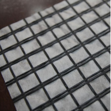 Excellent Fiberglass Geogrid Composite With Geotextile