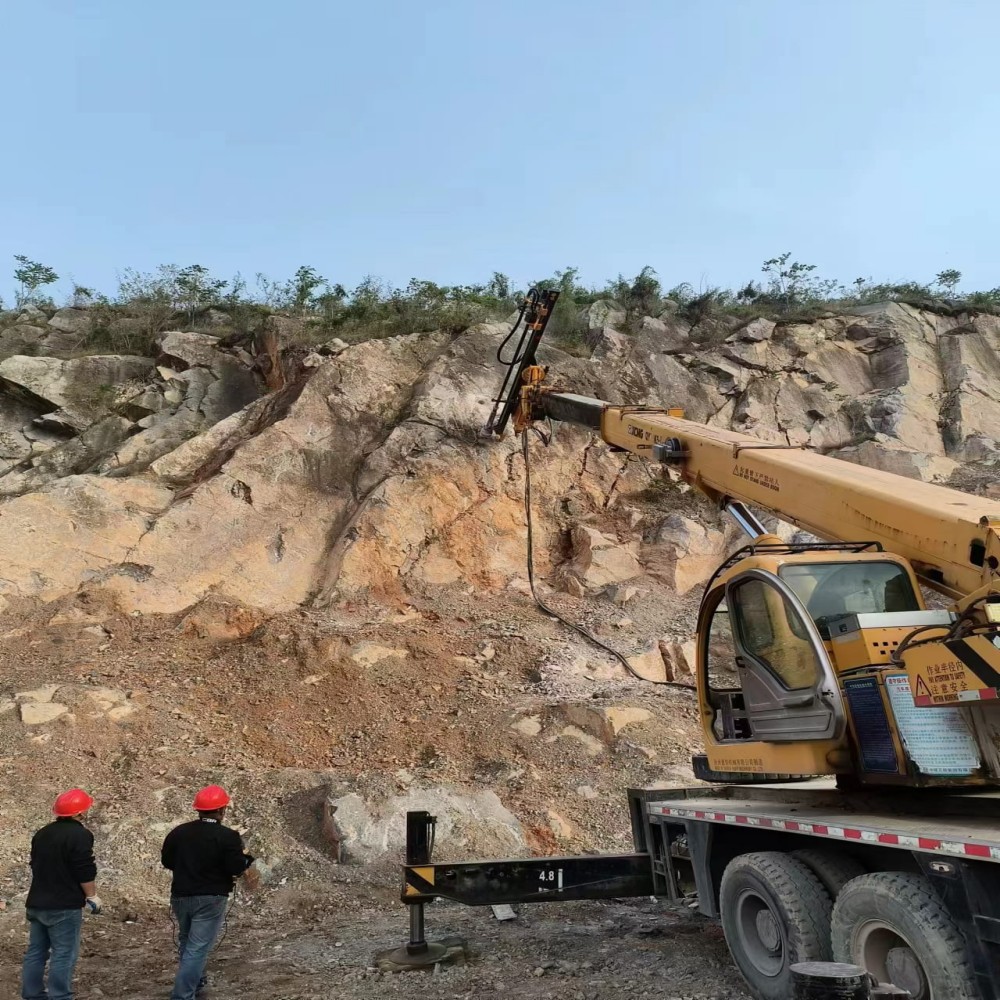 WGQK-180D working on a slope