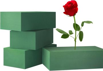 Yeşil ıslak çiçek köpükler
